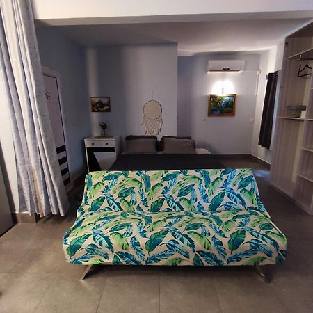 Piscines Privees Et Chauffees, Private Heated Pools Villa Grand Baie Exterior photo